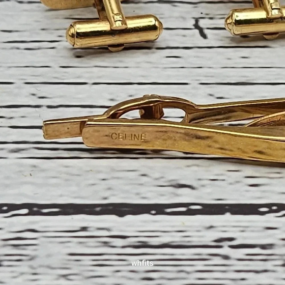 Celine Gold and Burgundy Cufflinks and Tie Bar Set - Picture 3 of 6